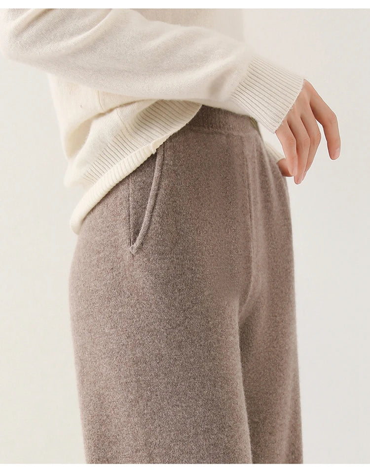 Liora — Merino Wool Wide-Leg Pants with High Waist and Pockets