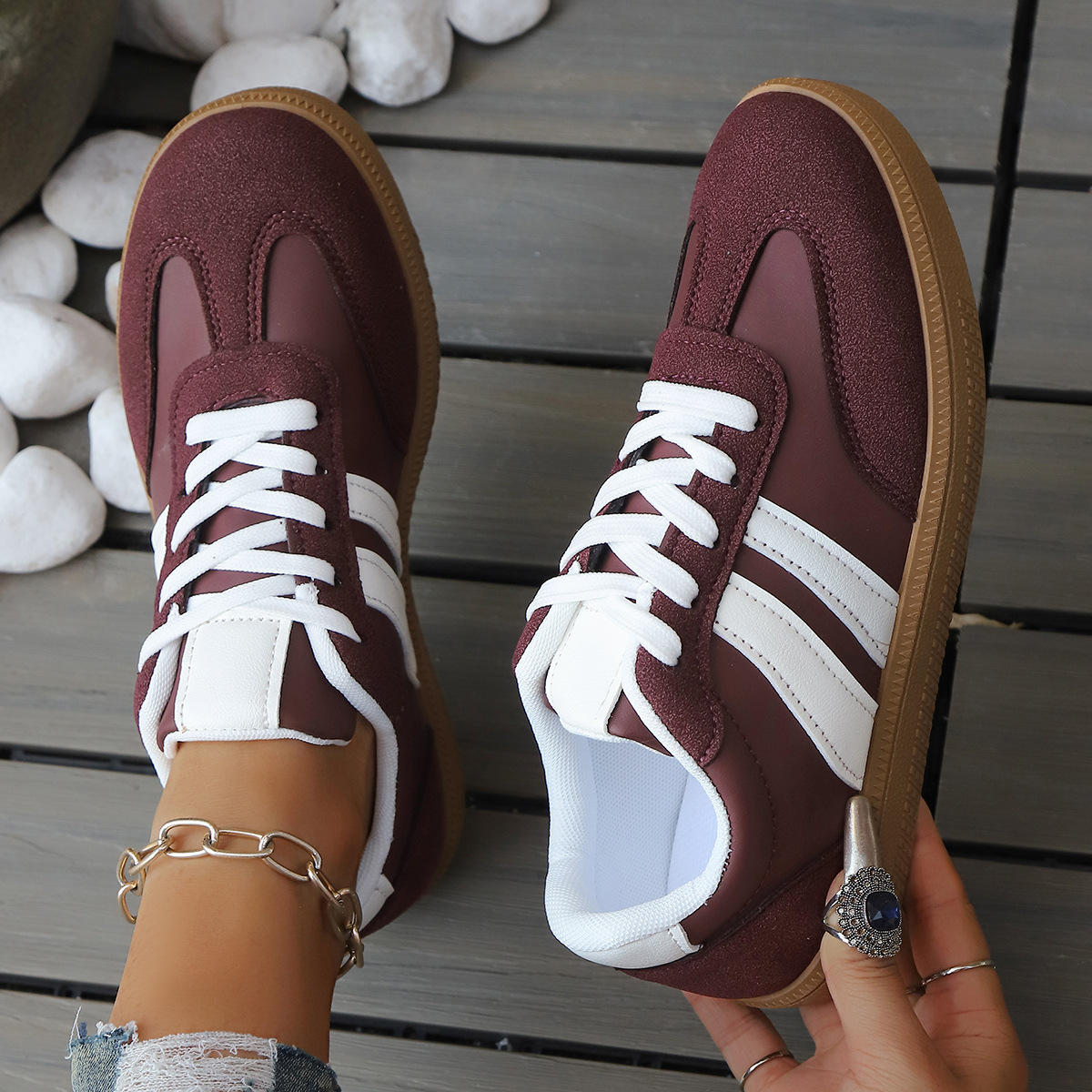 Kaelen — Retro Leather Sneakers with Cushioned Comfort