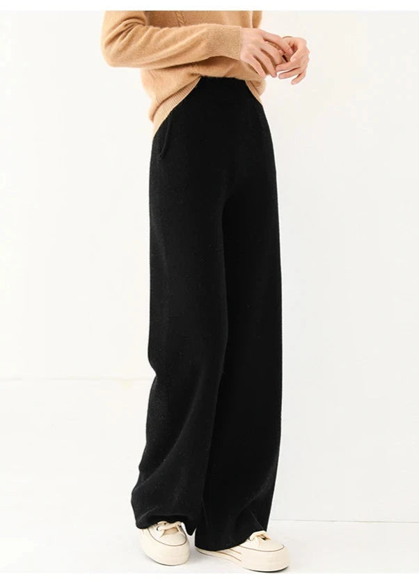 Liora — Merino Wool Wide-Leg Pants with High Waist and Pockets