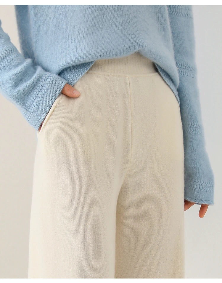 Liora — Merino Wool Wide-Leg Pants with High Waist and Pockets