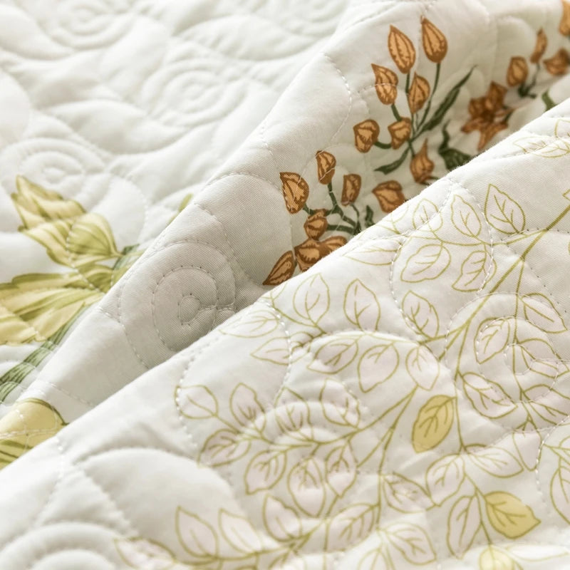 Lucera Botanical Quilt™ — Drift Into Cool, Calm Nights Without a Sweat