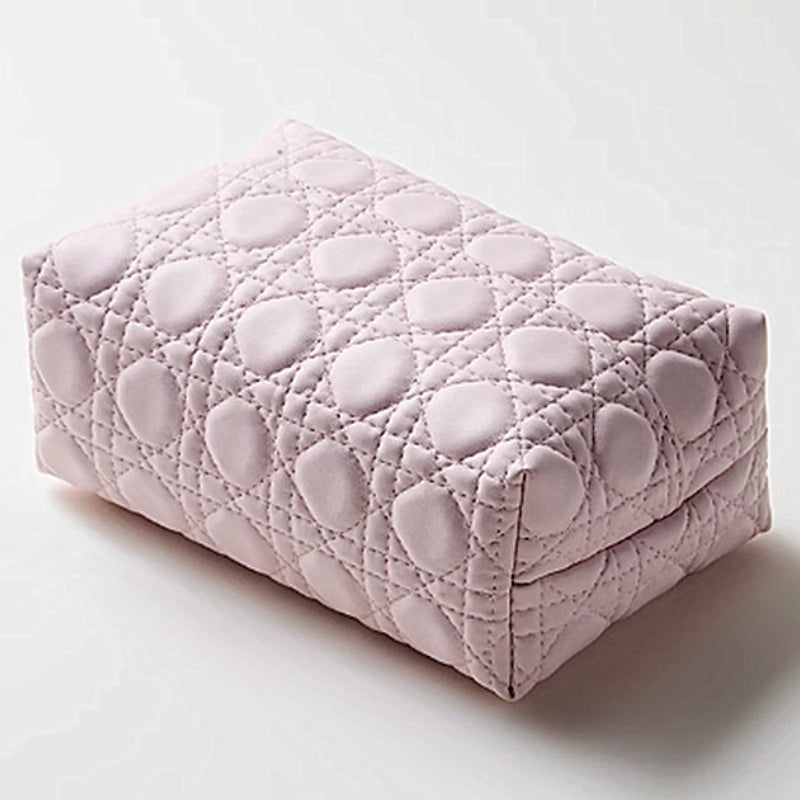 Velora — Quilted Faux Leather Tissue Holder with Modern Design