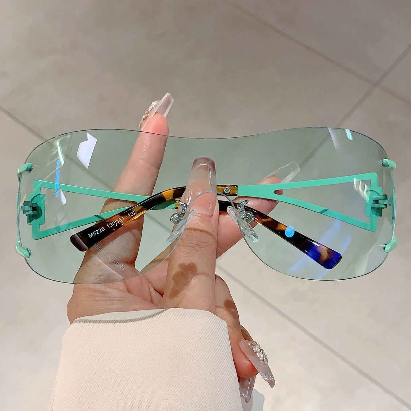 Lioren Shield — Oversized Wraparound Sunglasses with UV400 Protection