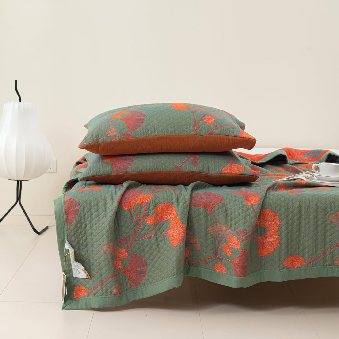 Elara — Reversible Botanical Cotton Quilt Bedding Set