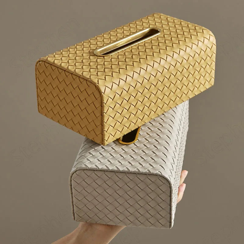 SigneaLux™ — Instantly Command Respect with Timeless Leather Elegance