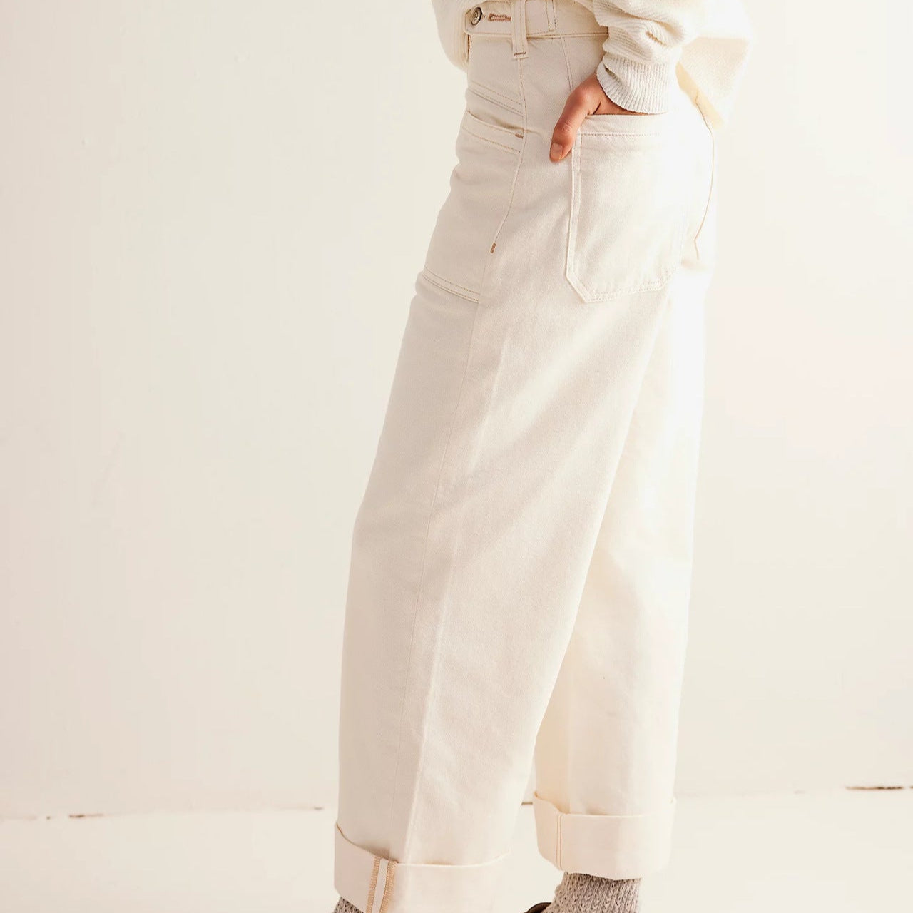 Larkyn — Vintage Light Wash High-Rise Wide Leg Jeans