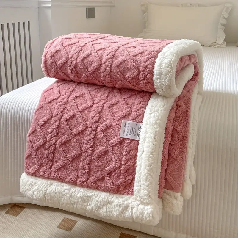 LuxeCloud™ Blanket — Your Ultimate Year-Round Hug of Heavenly Softness and Calm