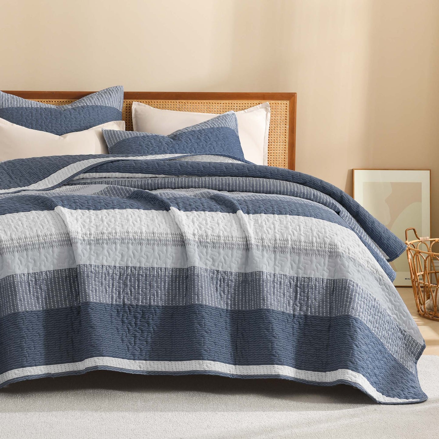 NoirZen™ Quilt Set — Wrap Yourself in Bold Style and All-Season Cloudlike Comfort