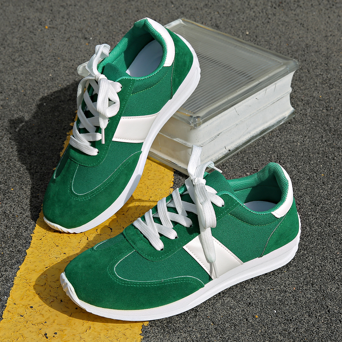Vexa — Retro Mesh Sneakers with Cushioned Comfort