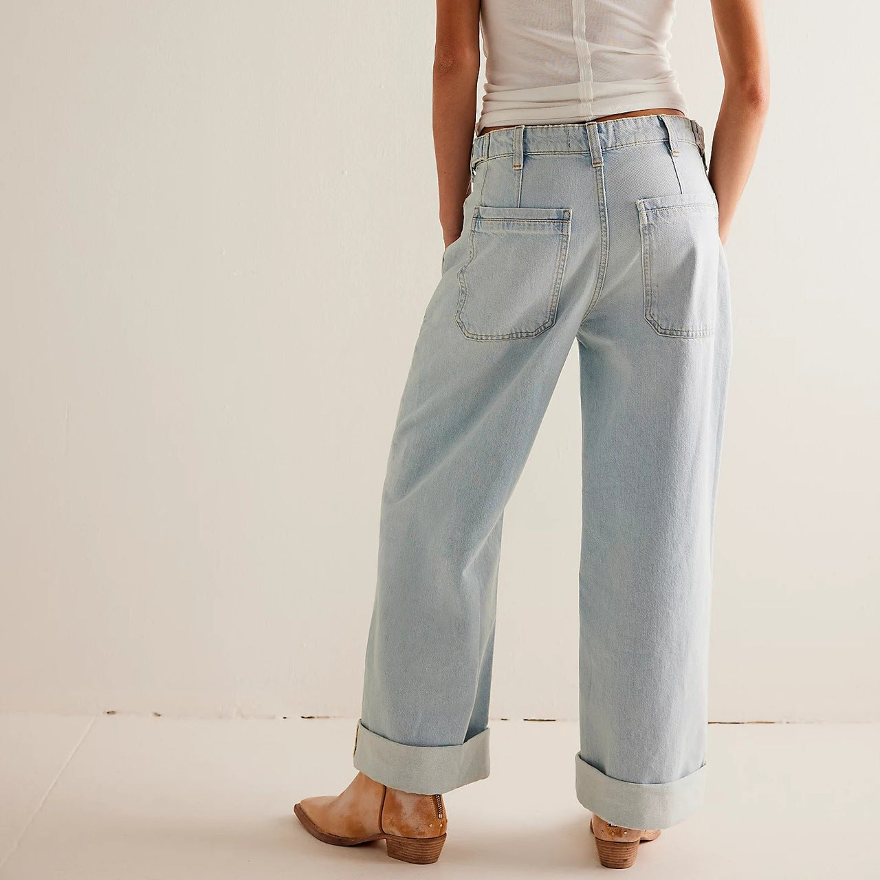 Larkyn — Vintage Light Wash High-Rise Wide Leg Jeans
