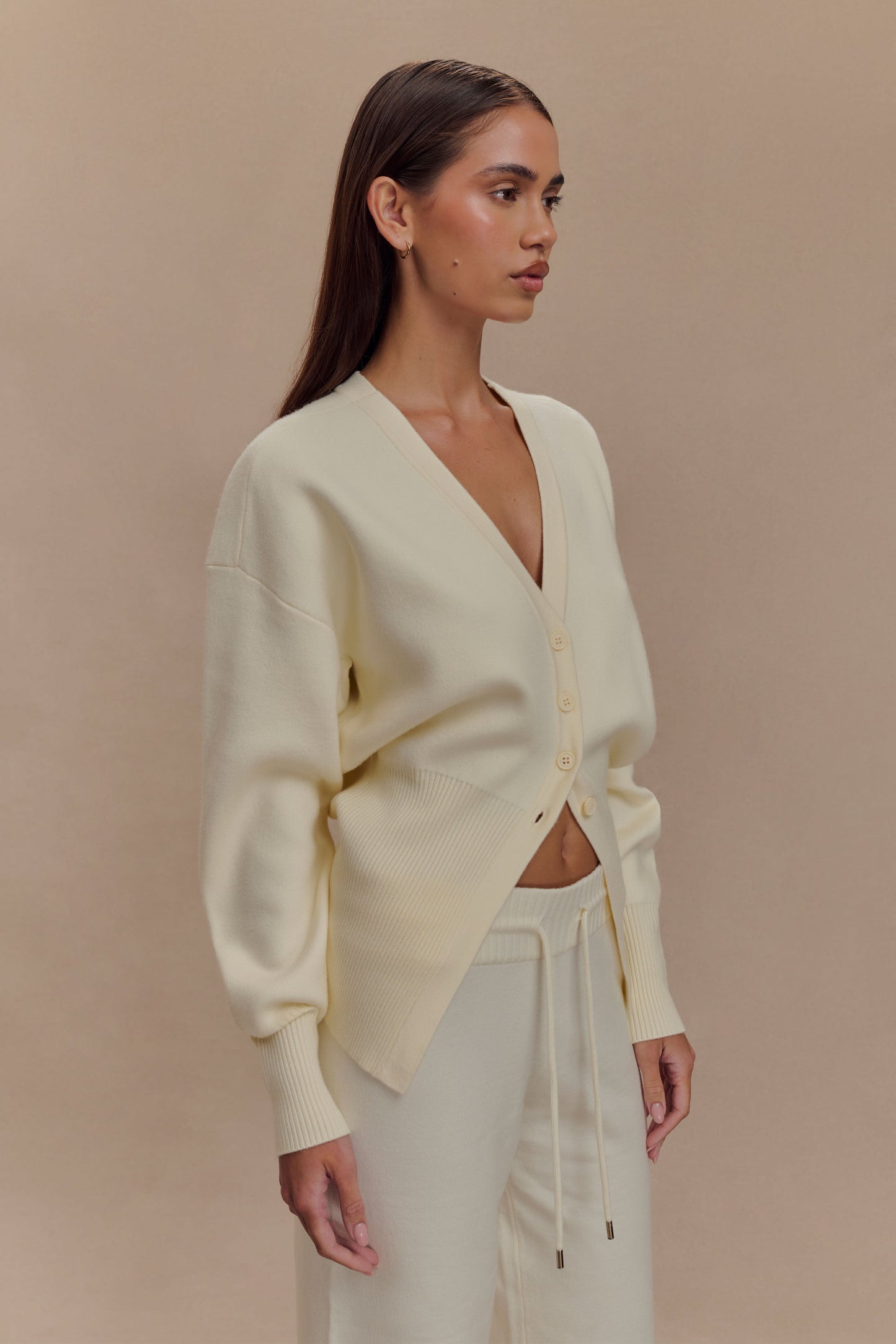 Vexora Buttoned Oversized Cardigan - Ivory