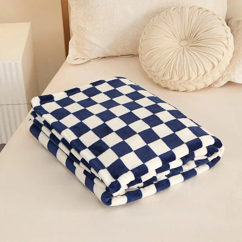 Lioren — Classic Checkerboard Sofa Throw Blanket with Plush Warmth