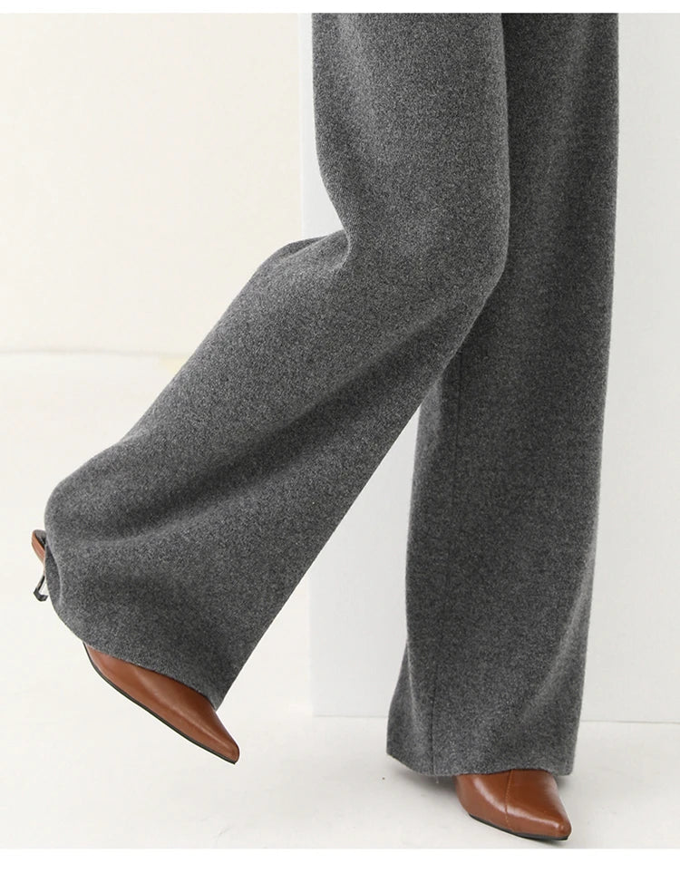 Liora — Merino Wool Wide-Leg Pants with High Waist and Pockets