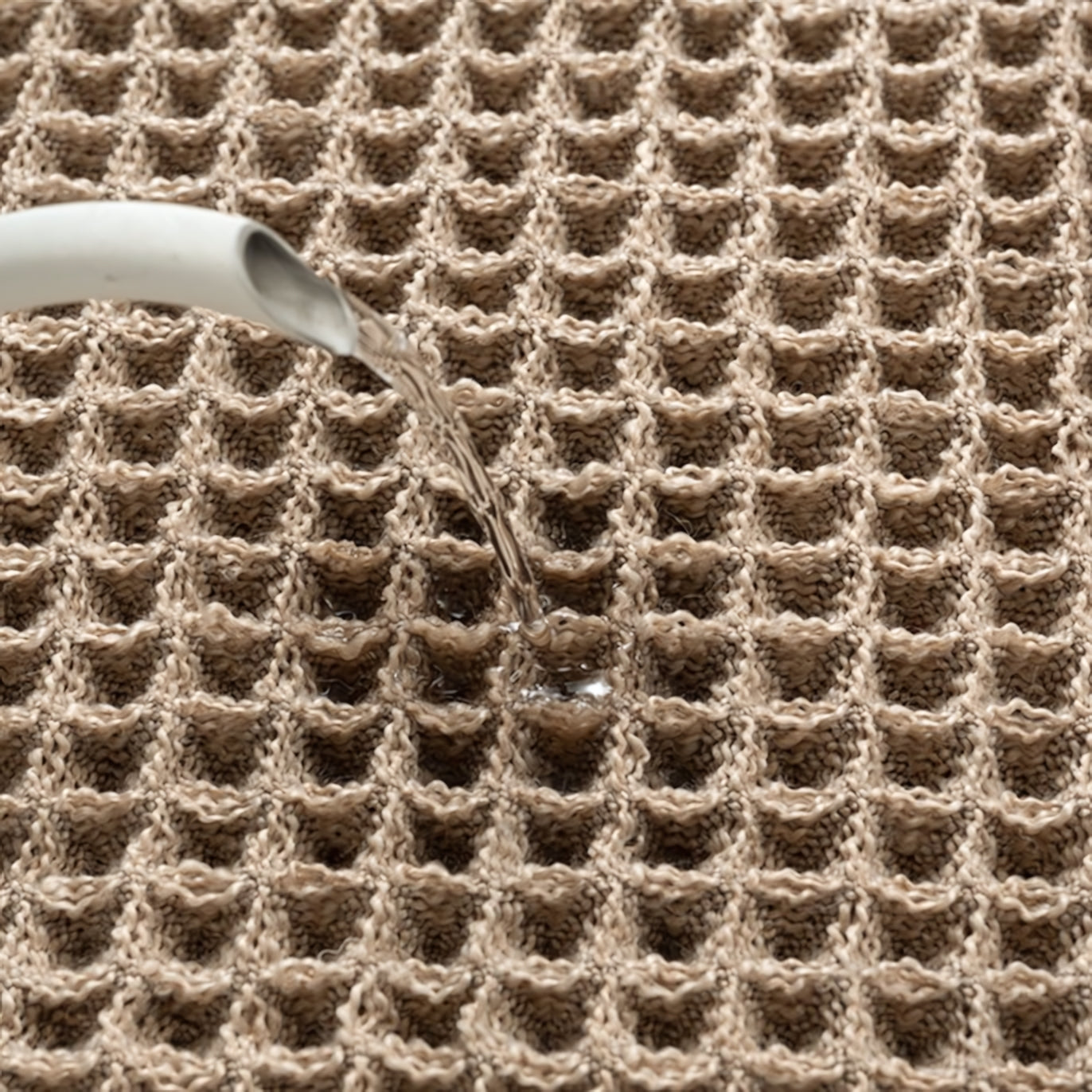 Solis Waffle Mat™ — Wrap Your Feet in Plush Luxury That Lasts All Day
