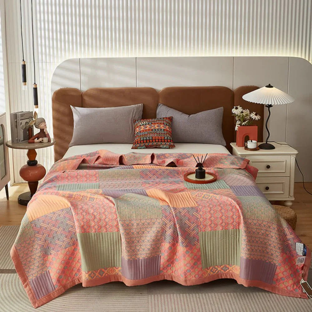 Evara — Reversible Cotton Patchwork Quilt with Lightweight Comfort
