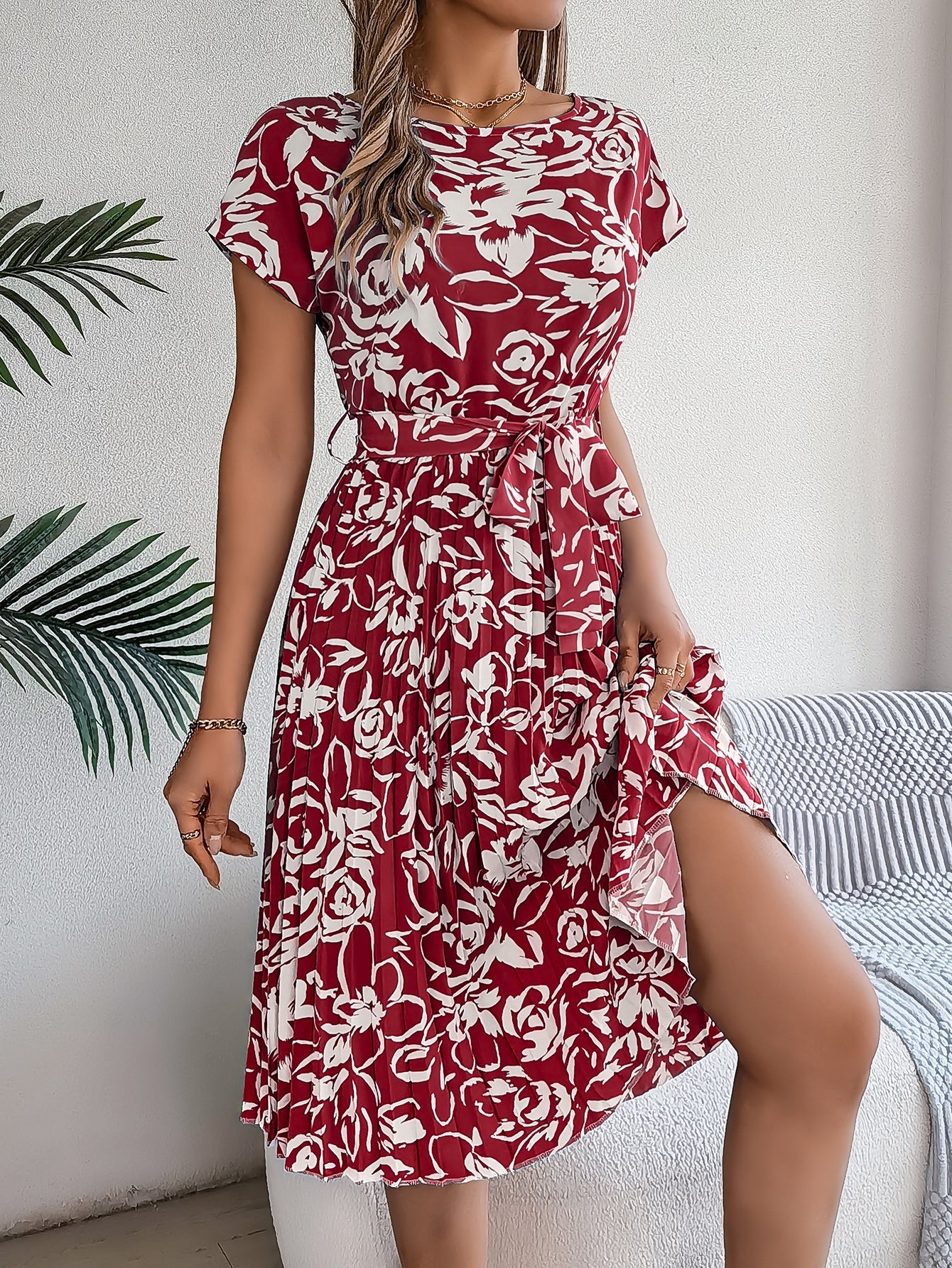 VeloraMist™ — Command Attention with Effortless Glam and All-Day Confidence