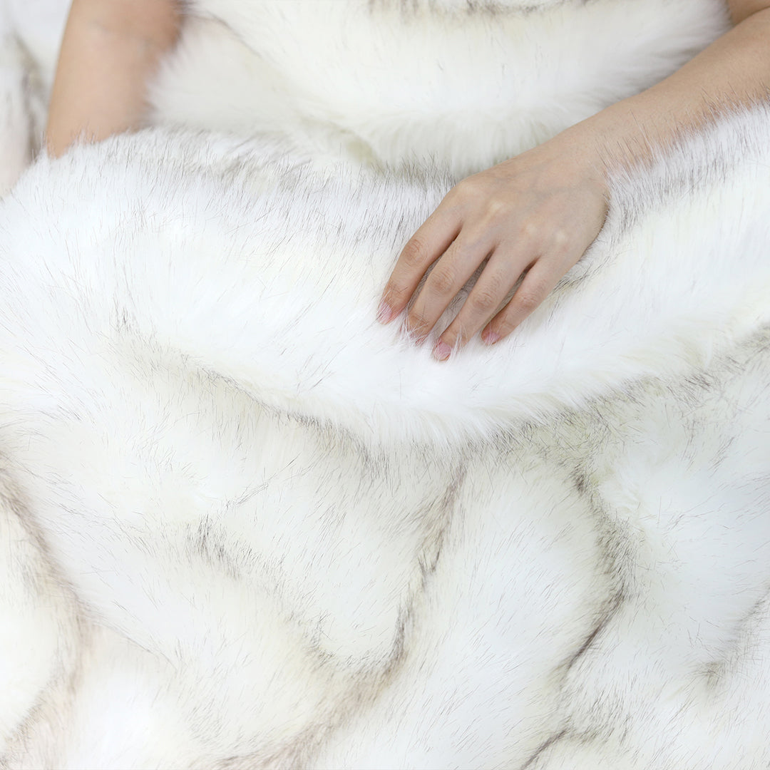 CozyLux Faux Fox Fur Throw — Plush, Eco-Friendly and Warm Blanket