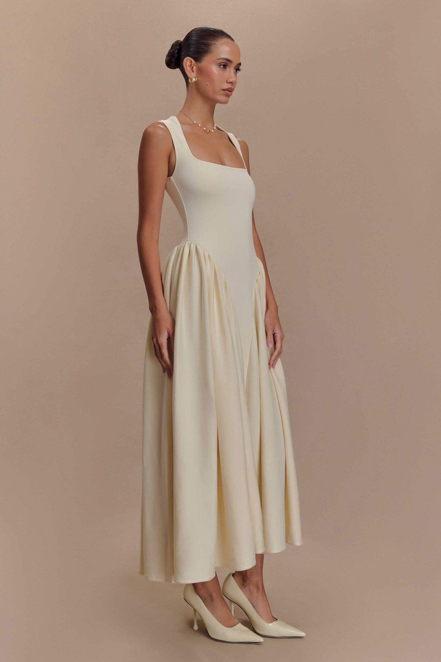 Alvani — Flattering Midi Dress with Structured Fit and Full Skirt