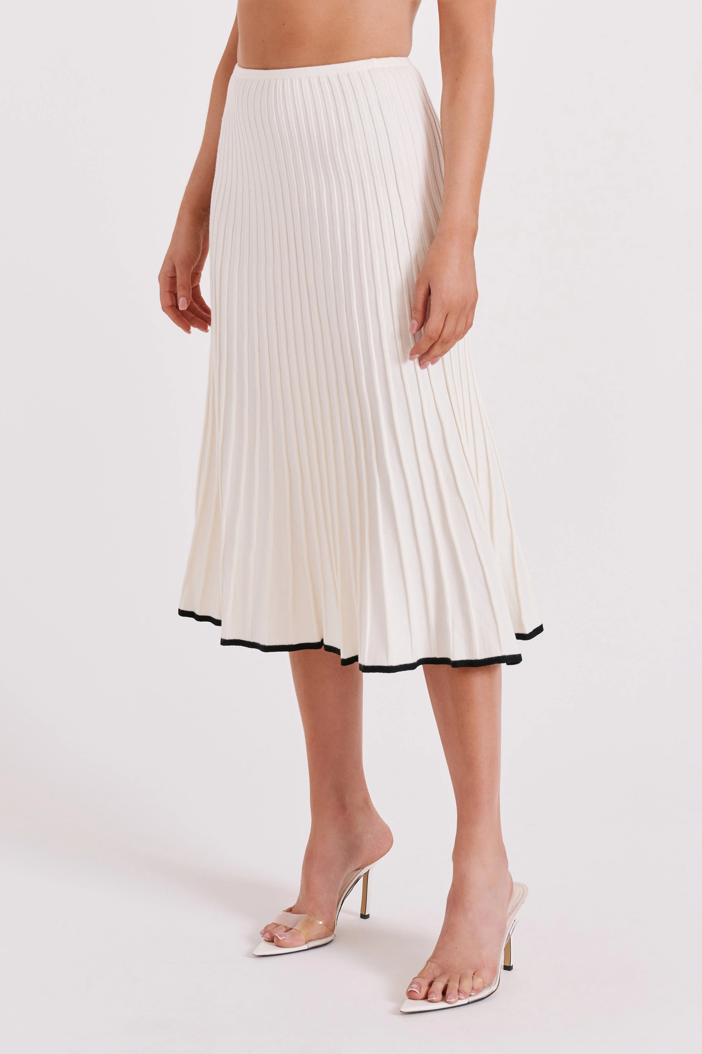 Marcia V-Neck Pleated Skirt Set™ — Command Every Room with Effortless, Unstoppable Glamour