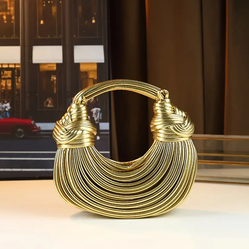 Magnetique Handbag™ — Command Every Room with Effortless Glamour and Fierce Confidence