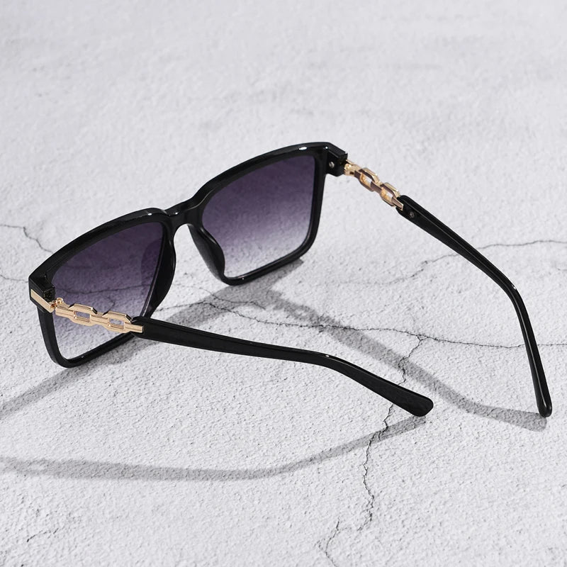 Selan — Oversized Square Sunglasses with Gold Chain-Link Arms