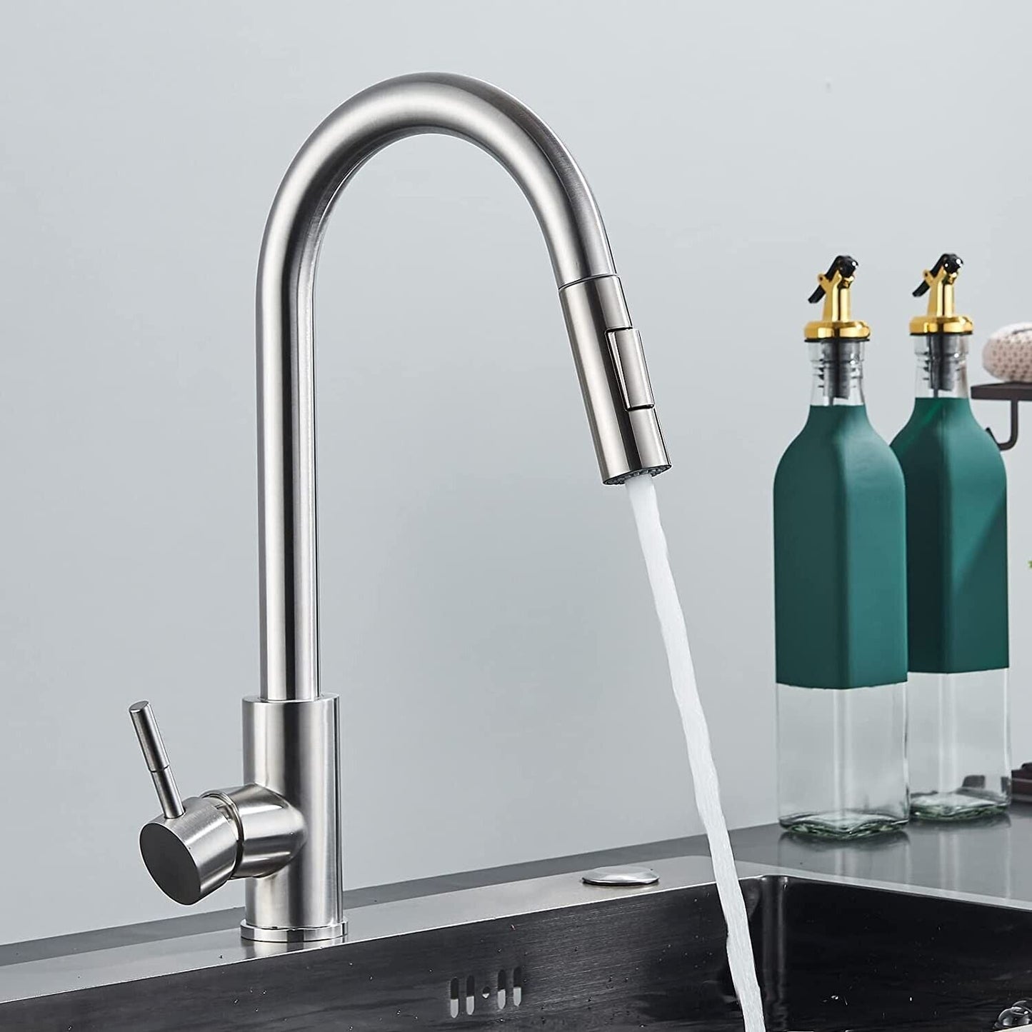 Valenno — Touch-Activated Kitchen Faucet with Pull-Out Sprayer