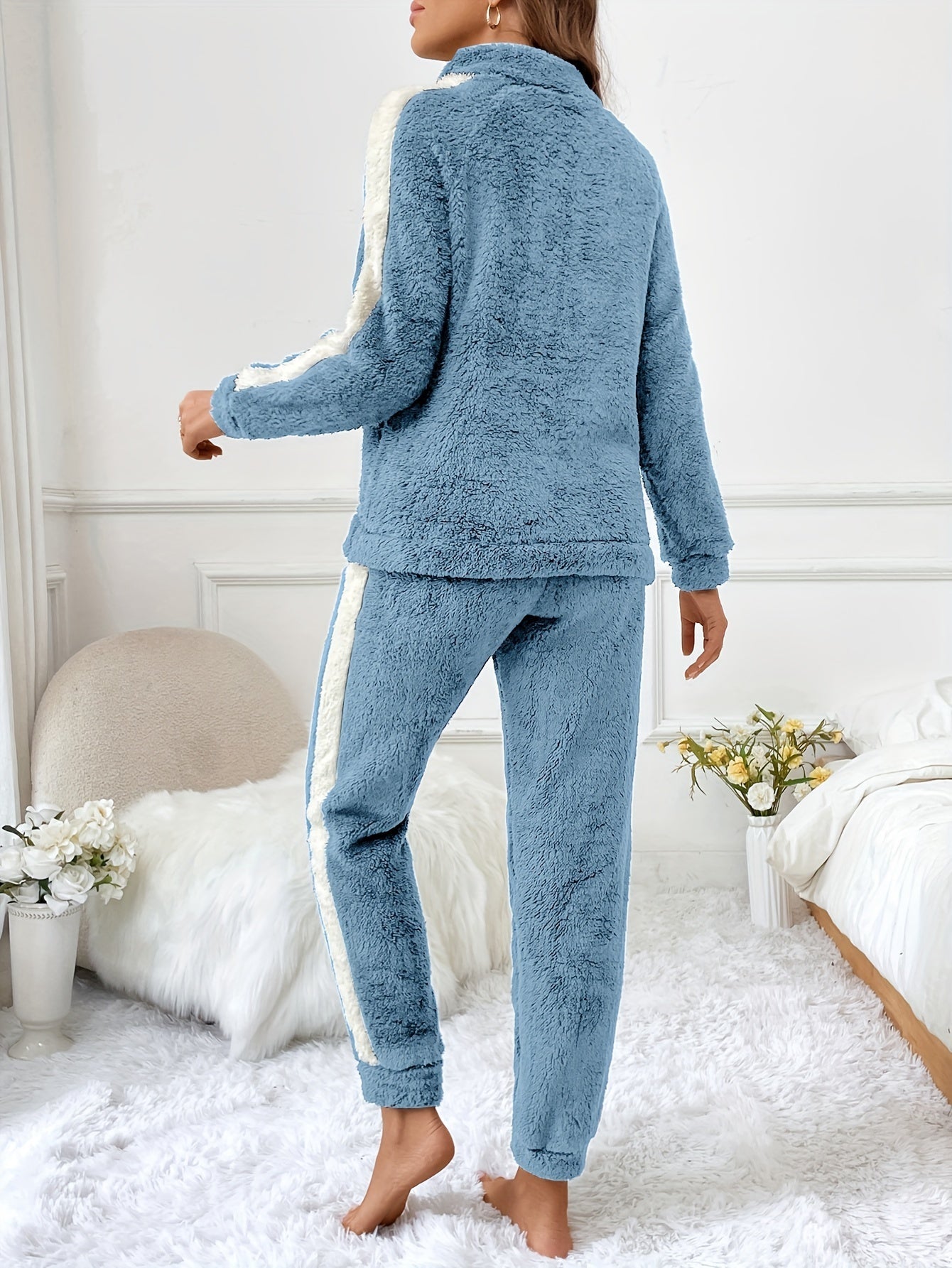 VelouraFlex™ — Embrace Cozy Confidence with Every Wear