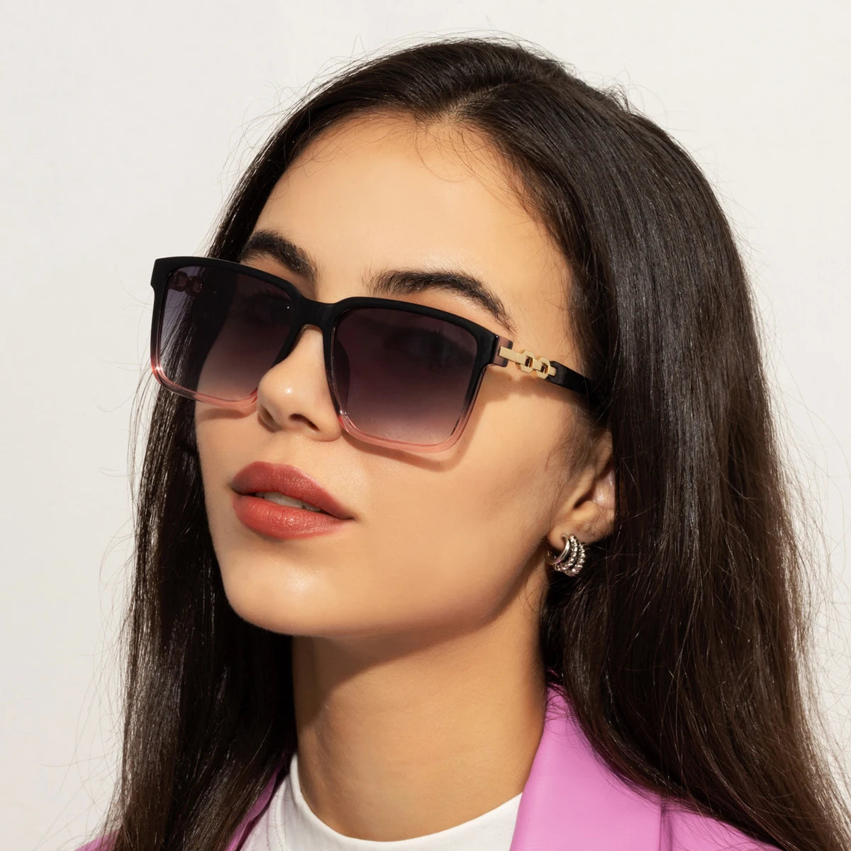 Selan — Oversized Square Sunglasses with Gold Chain-Link Arms
