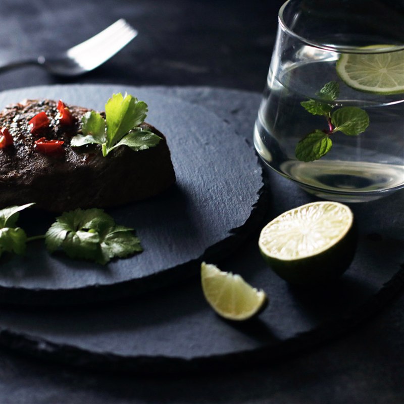 Merrow SlatePlate — Durable Black Serving Plate for Hot & Cold Dishes