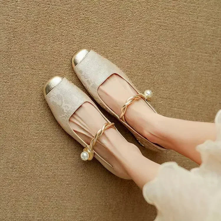 Aloria Silk Pumps — Vintage Style with Pearl Strap and Low Heel