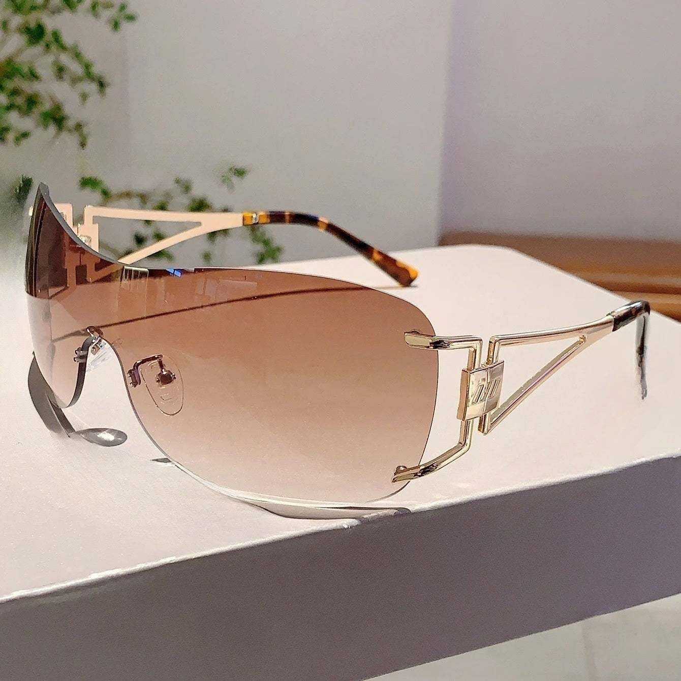 Lioren Shield — Oversized Wraparound Sunglasses with UV400 Protection