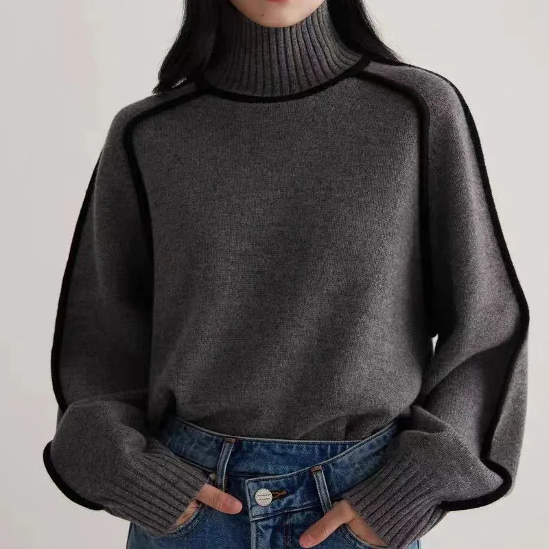 Norla — Women's Cozy Turtleneck Sweater with Relaxed Fit