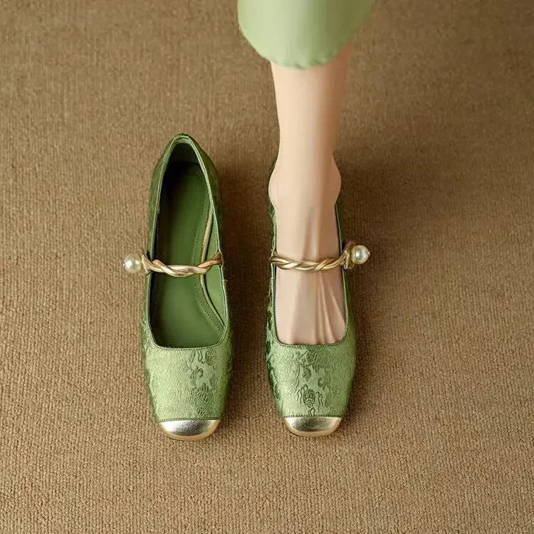 Aloria Silk Pumps — Vintage Style with Pearl Strap and Low Heel