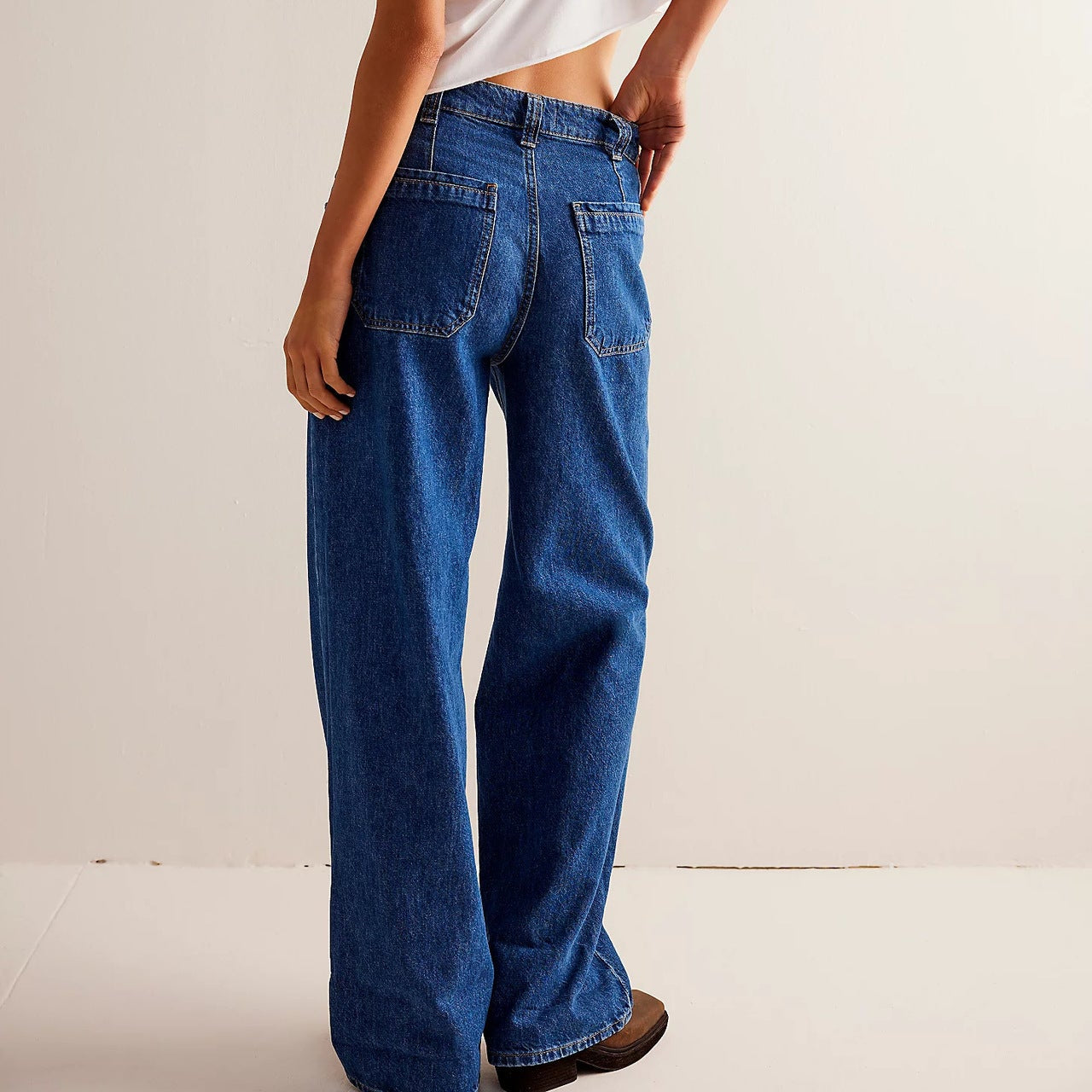 Larkyn — Vintage Light Wash High-Rise Wide Leg Jeans