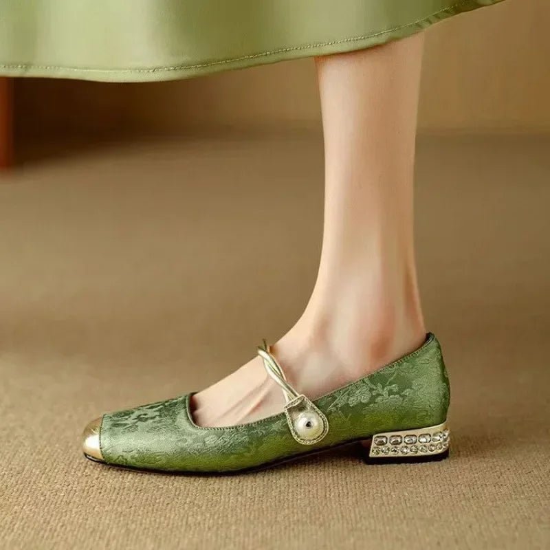 Aloria Silk Pumps — Vintage Style with Pearl Strap and Low Heel