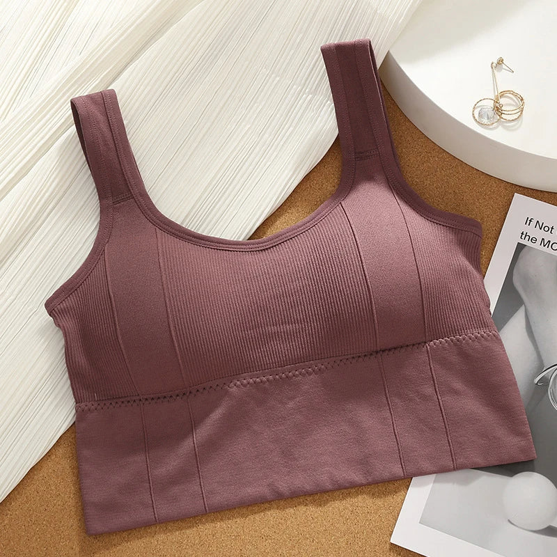 Elara Motion Core — Seamless Ribbed Sports Bra with Supportive Straps