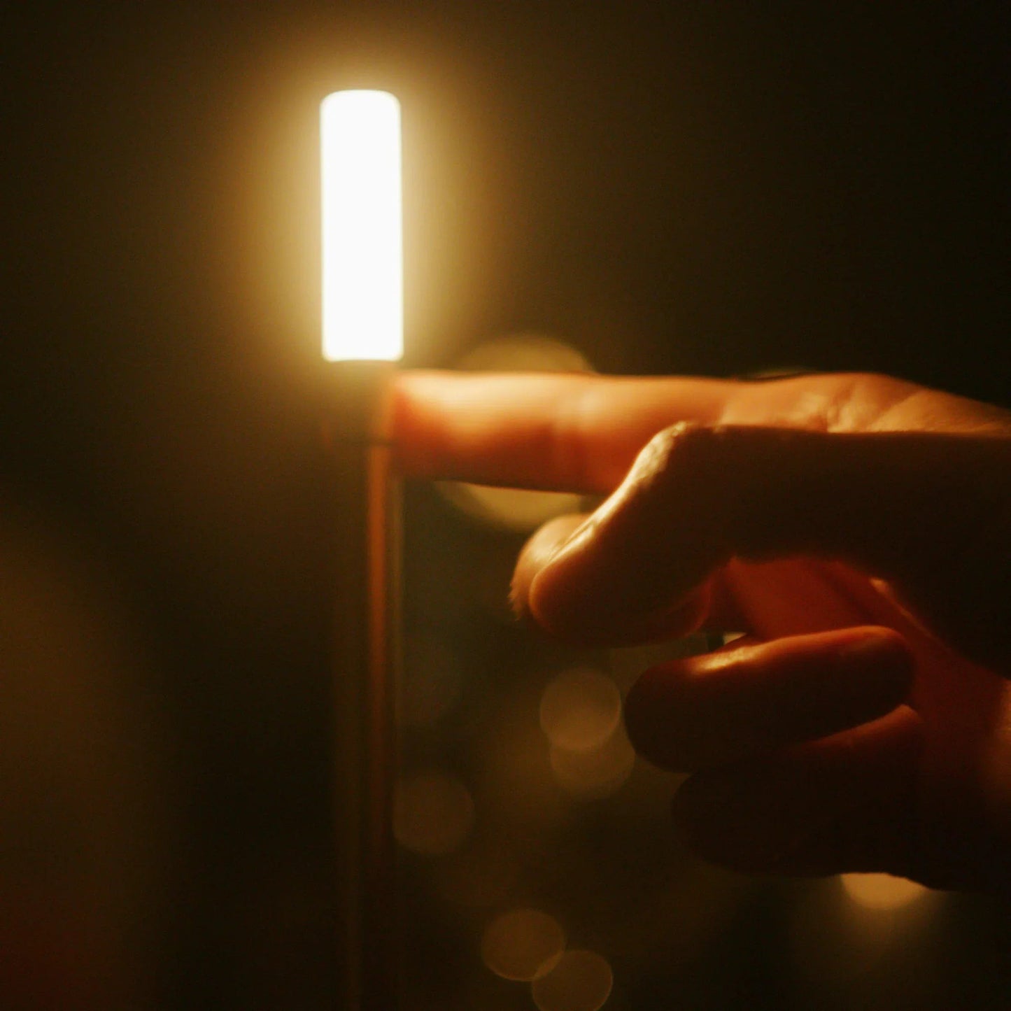 Lioren — Modern Candlestick Light with Touch Dimming and Rechargeable Battery