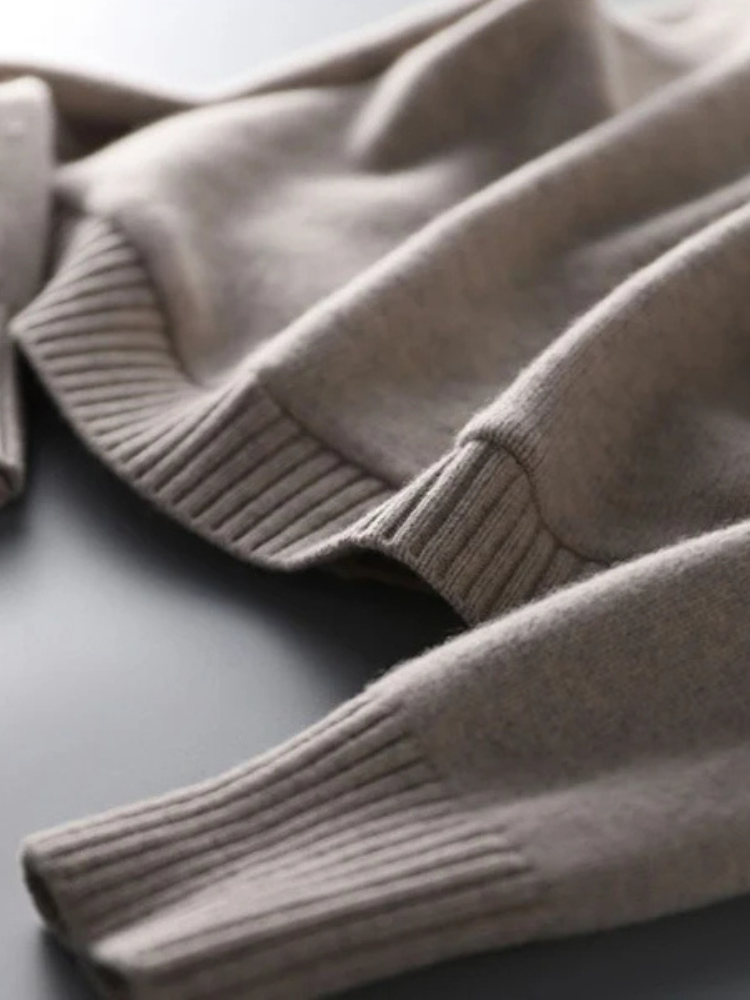 Lurova — Lightweight Quilted Jacket with Flexible Ribbed Knit