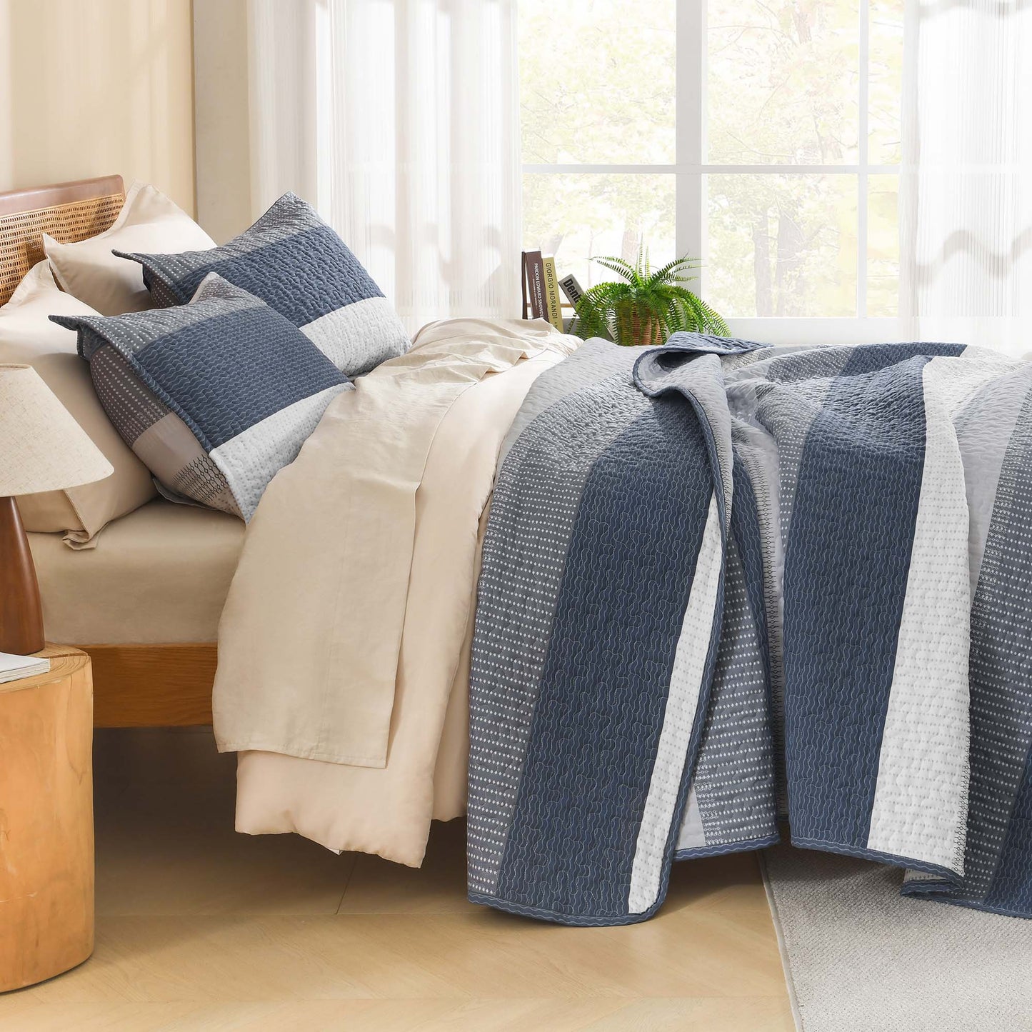 NoirZen™ Quilt Set — Wrap Yourself in Bold Style and All-Season Cloudlike Comfort