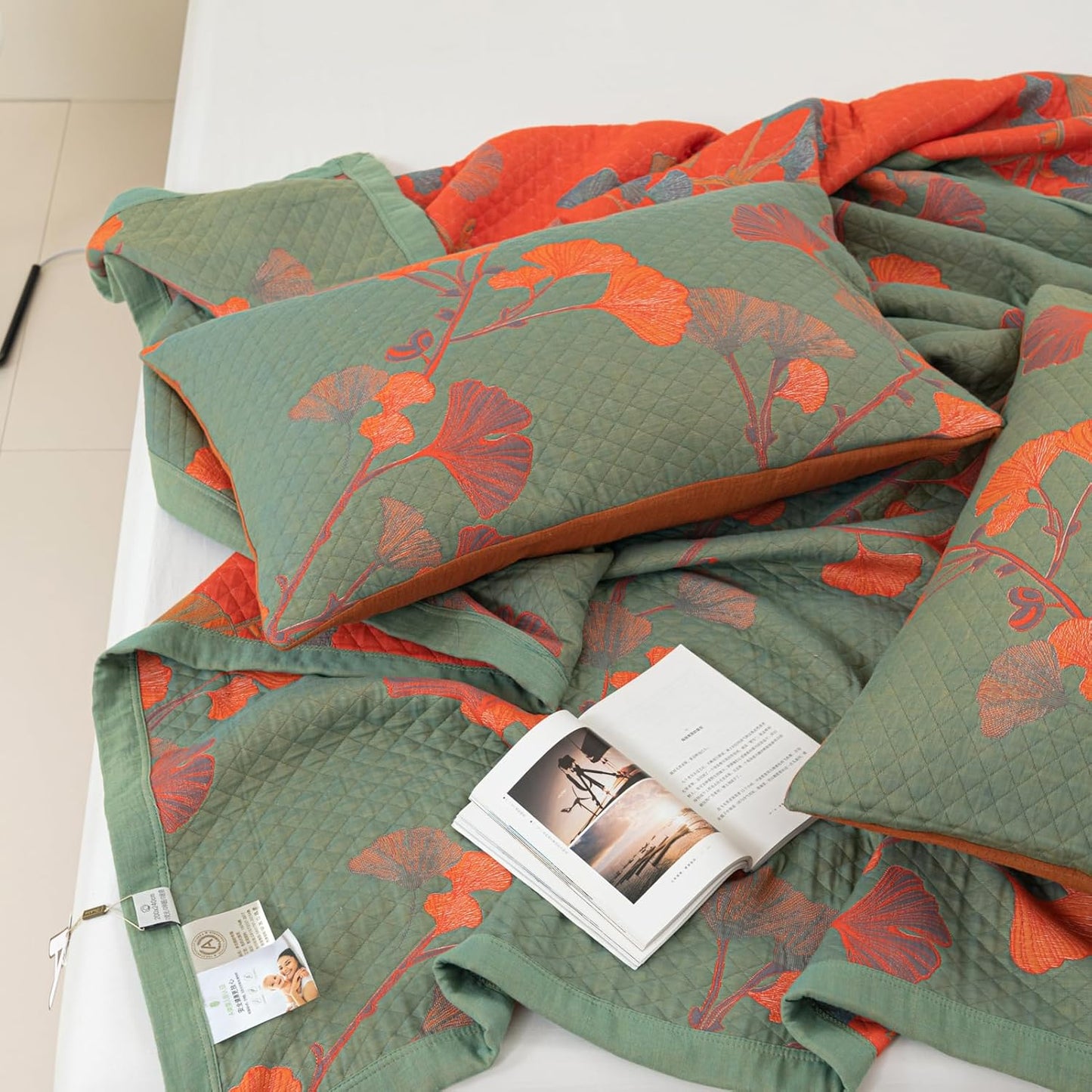Elara — Reversible Botanical Cotton Quilt Bedding Set