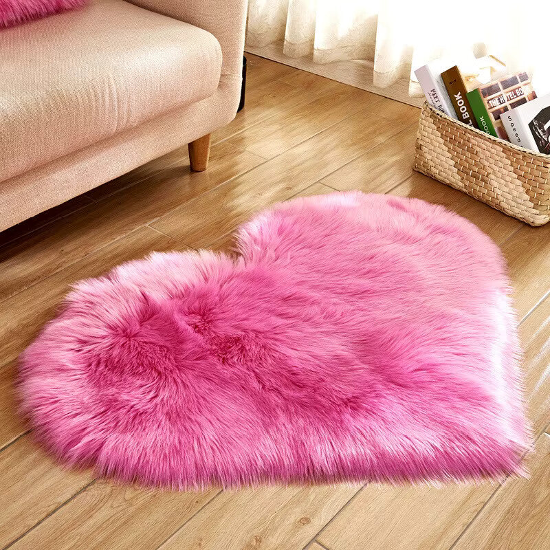 Liora — Soft Heart-Shaped Plush Rug with Non-Slip Backing