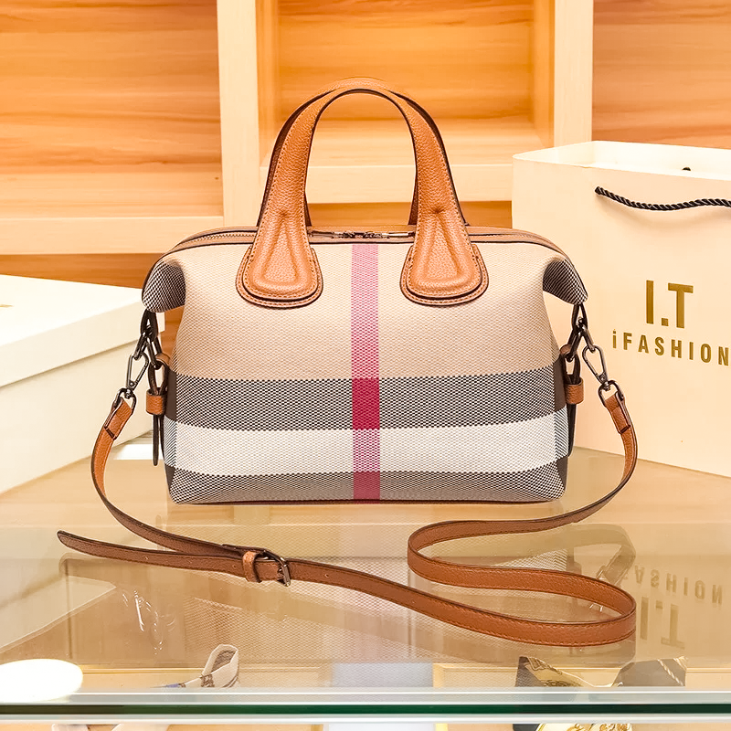 Bloomsbury Bag™ — Own Every Room with Rugged Luxury and Effortless Style