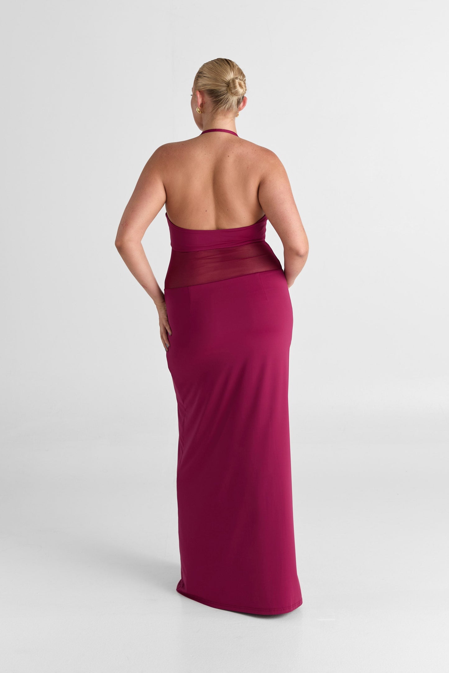Sorella — Elegant Maxi Dress with Sheer Mesh Waist Detailing