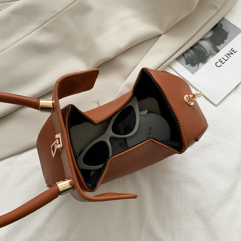 Averie Sculpted Handbag™ — Own Every Room with Bold, Unstoppable Confidence