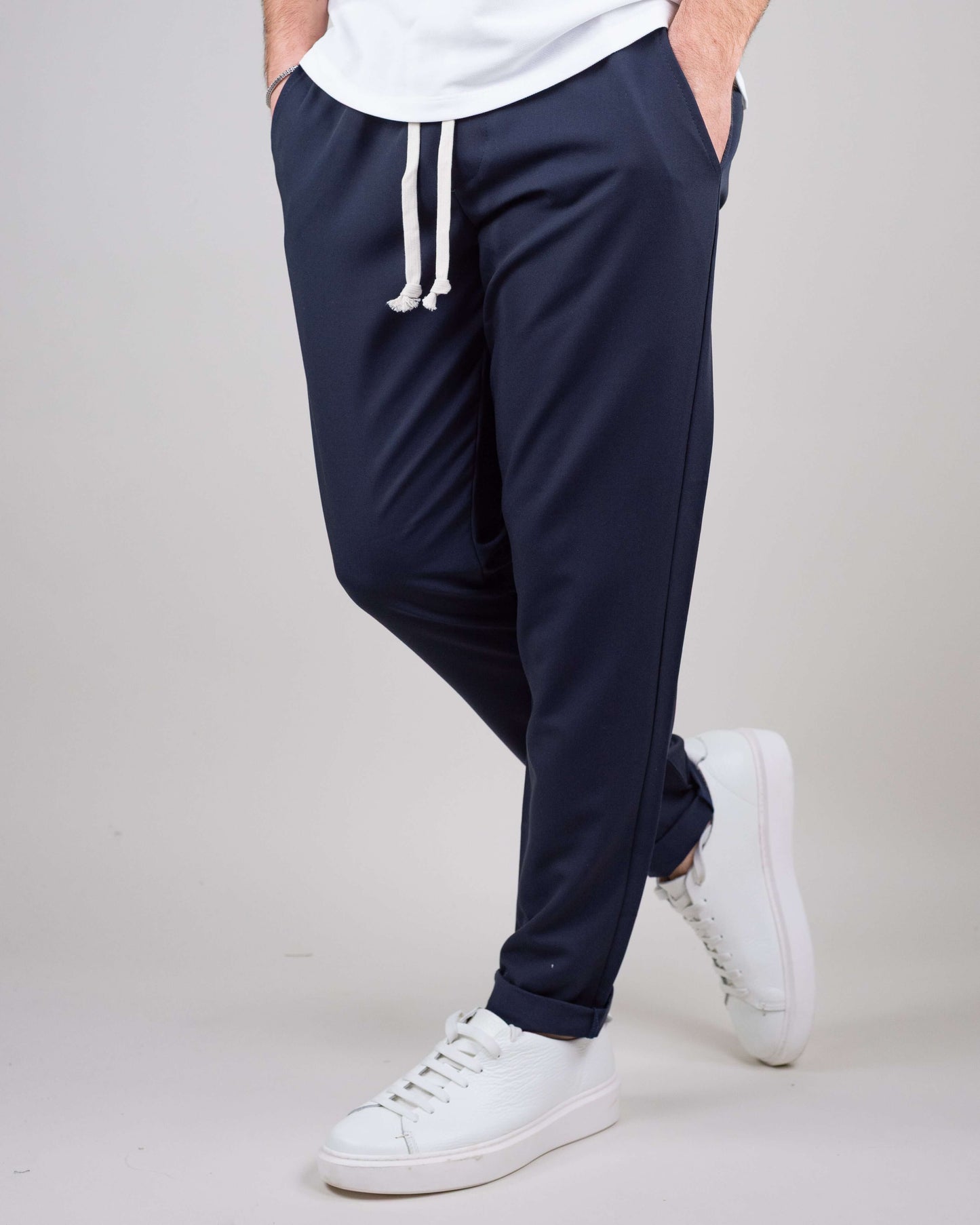 Norla — Breathable Viscose Pants with Tailored Fit for All-Day Comfort