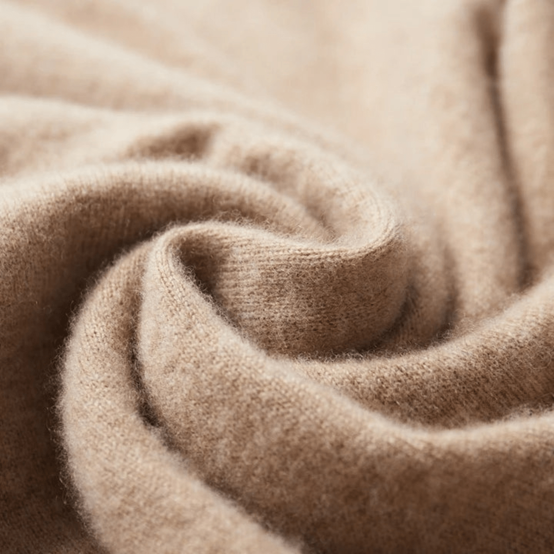 Veyden — Extra-Fine Merino Wool Hoodie with Moisture-Wicking Knit