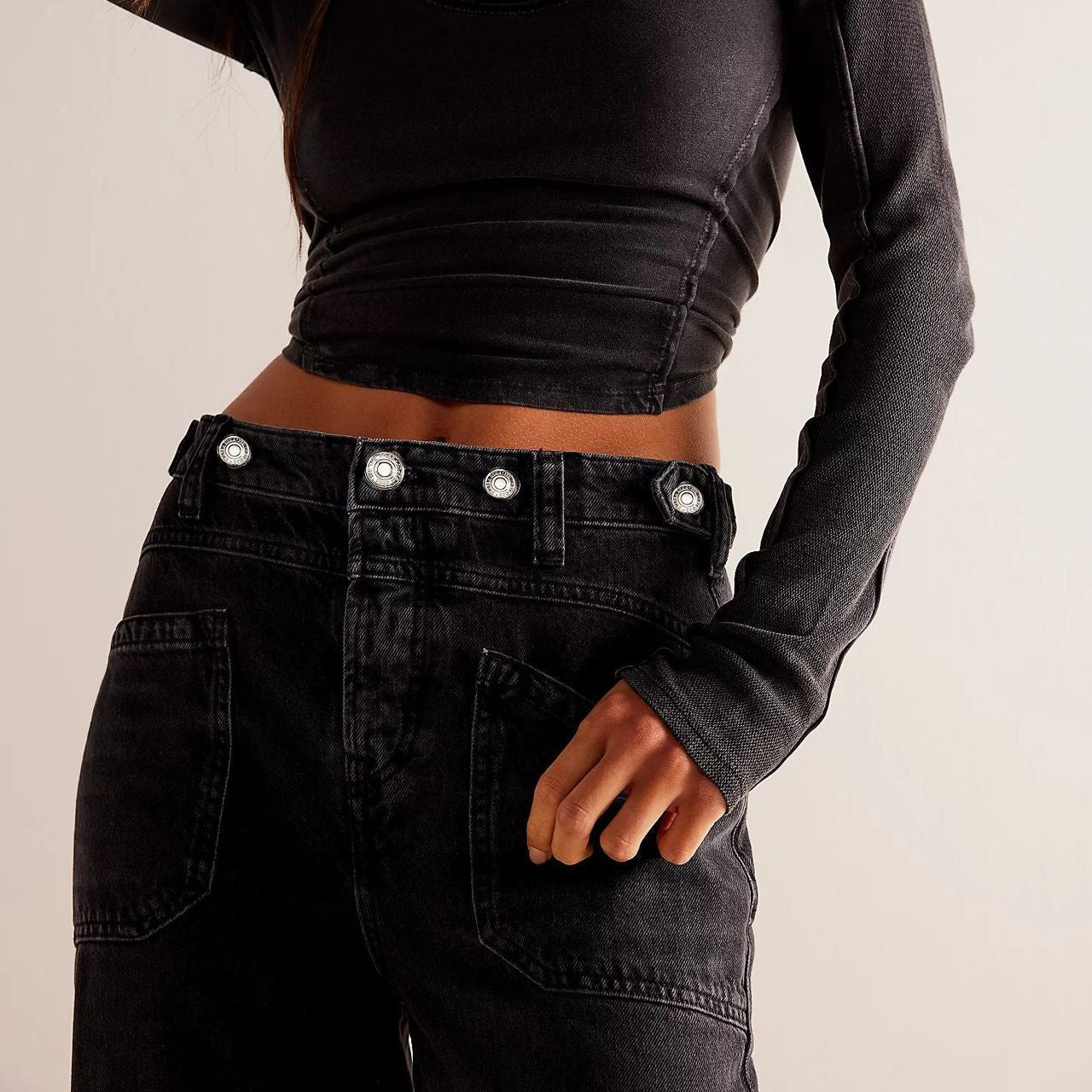 Larkyn — Vintage Light Wash High-Rise Wide Leg Jeans