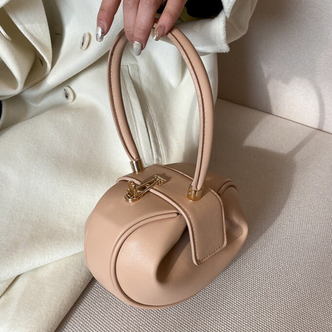 Averie Sculpted Handbag™ — Own Every Room with Bold, Unstoppable Confidence