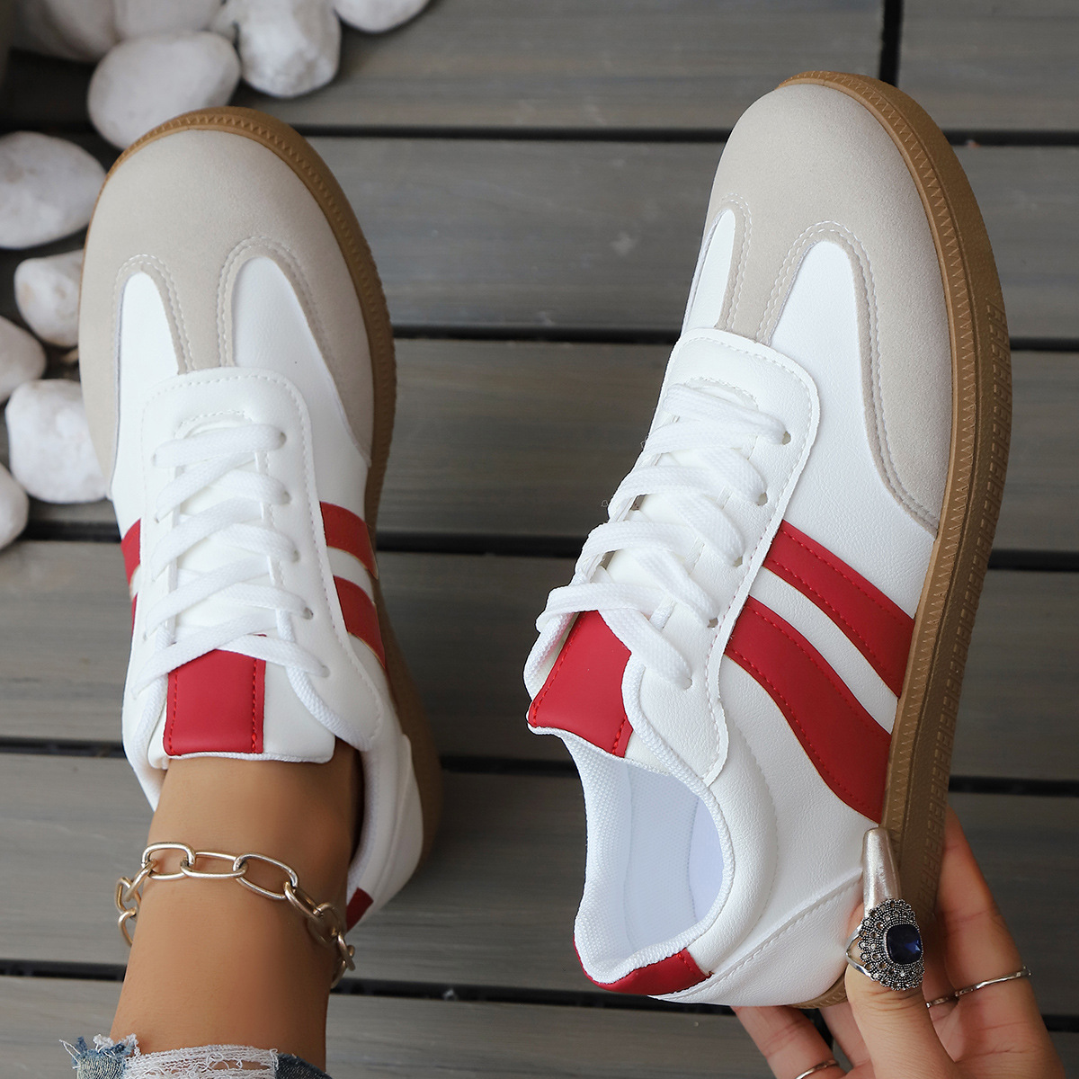 Kaelen — Retro Leather Sneakers with Cushioned Comfort