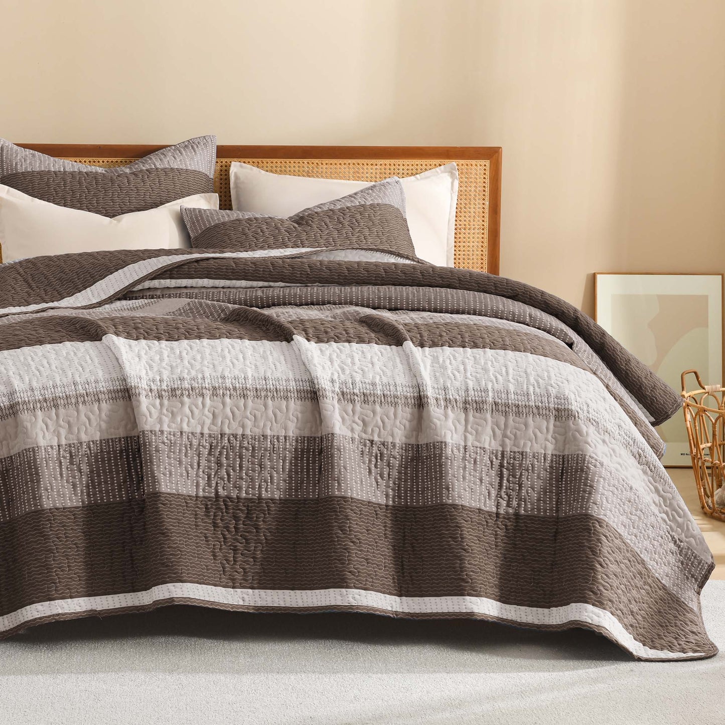 NoirZen™ Quilt Set — Wrap Yourself in Bold Style and All-Season Cloudlike Comfort